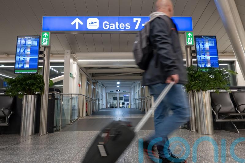 Two in five consumers think aviation sector is ready for summer – poll