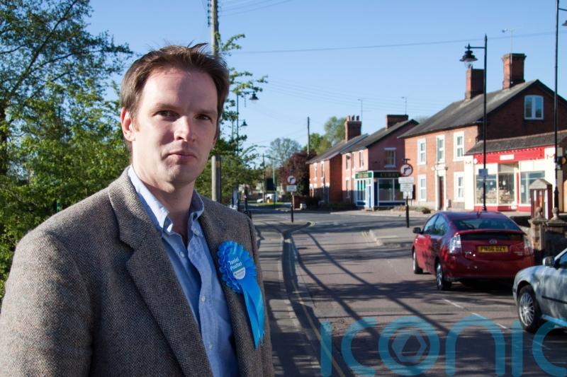 Tory MP and ex-health minister Dan Poulter defects to Labour