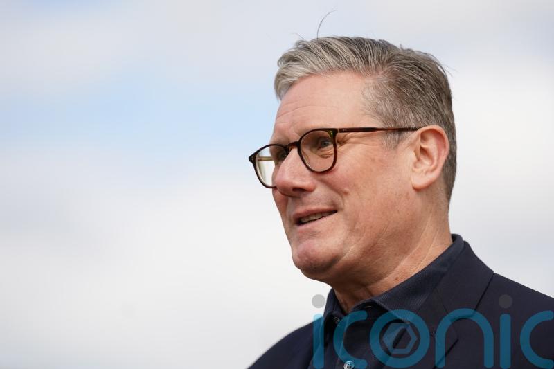 Starmer to welcome Tory defector to Labour as he promises mental health reform