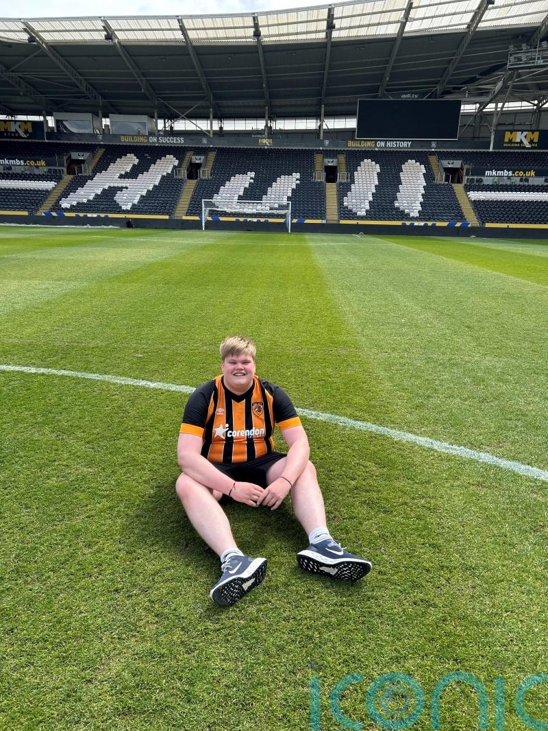 Teenager to be joined by ‘Hardest Geezer’ for final leg of running challenge