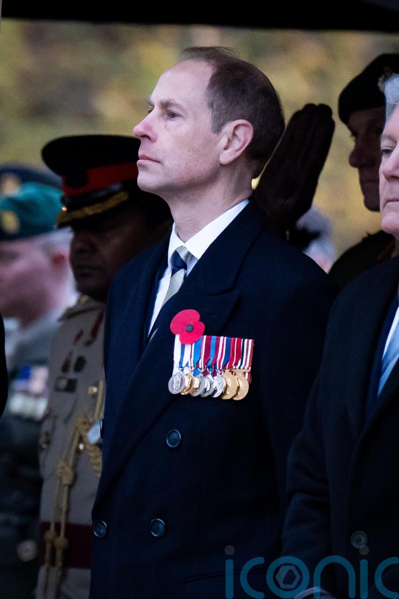 Duke of Edinburgh leads commemoration of Australia and New Zealand’s war dead