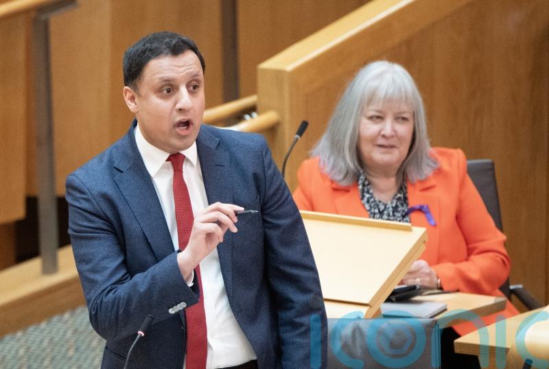 Scotland crying out for change, says Sarwar ahead of confidence vote at Holyrood