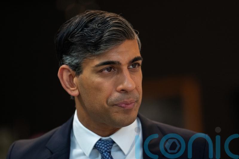 Rishi Sunak criticises ‘extremists’ ahead of on-campus antisemitism talks