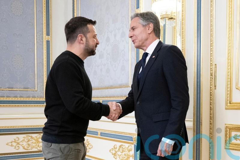 Blinken says US arms will ‘make difference’ in Ukraine on surprise visit to Kyiv