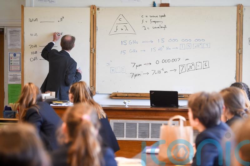 ‘Review to urge legal protection from blasphemy claims for teachers’