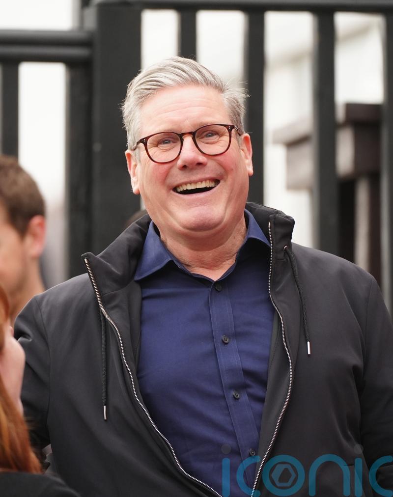 Starmer makes tandoori salmon on TV cookery show