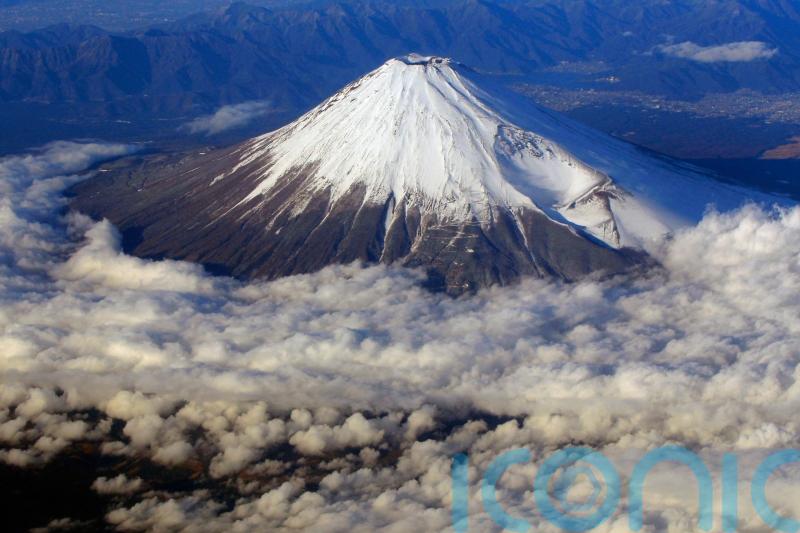 Japan imposes new rules to climb Mount Fuji to combat tourism and littering