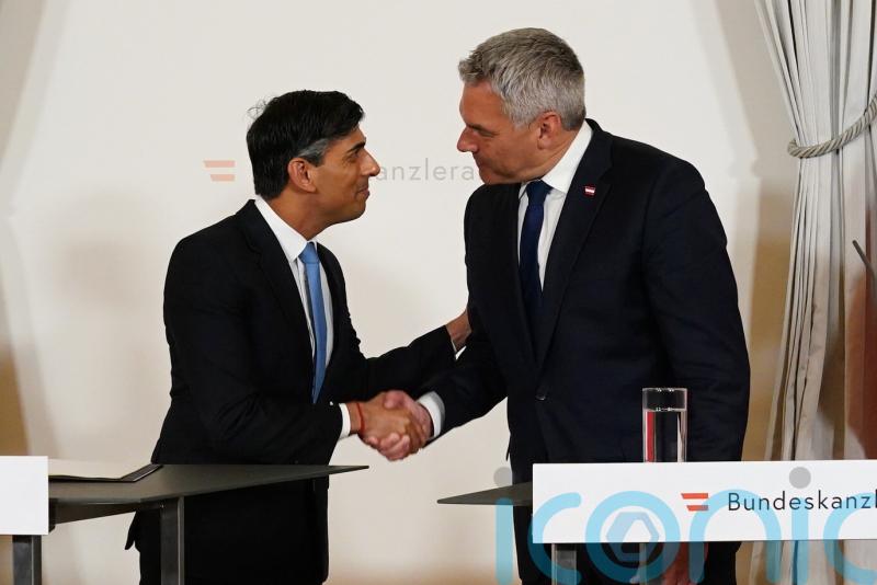 Sunak meets Austrian leader amid calls for EU to consider Rwanda-style policy