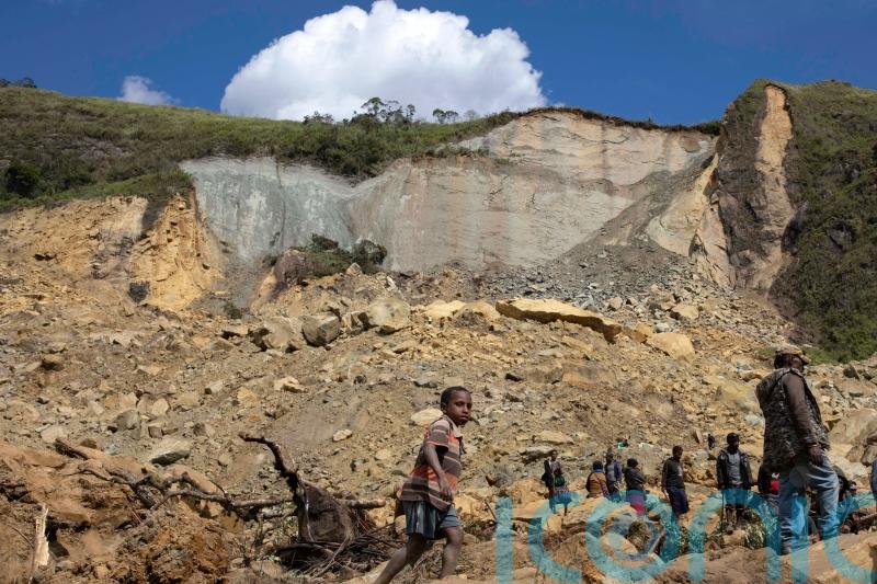 Fears rise of second landslide and disease at site of Papua New Guinea disaster