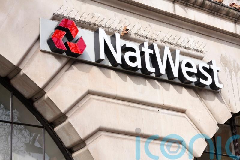 NatWest apologises to customers after mobile and online banking suffer outages