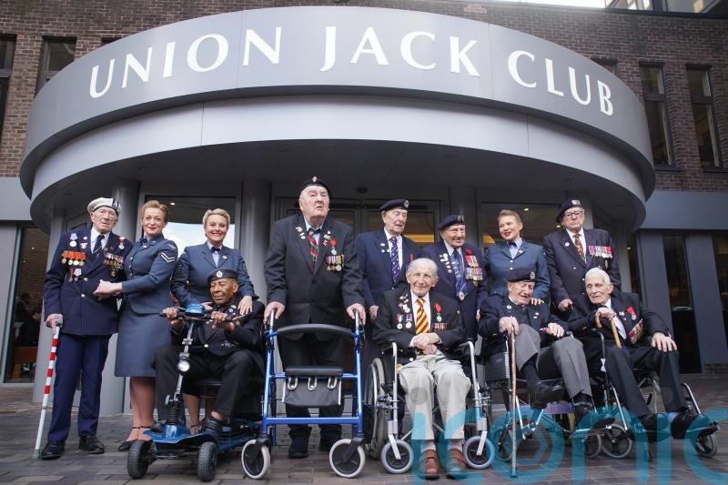 Second World War signaller, 98, urges children to learn more about D-Day