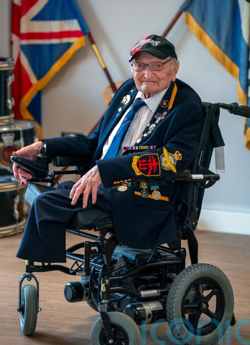 &lsquo;Inspirational&rsquo; D-Day veteran dies aged 100