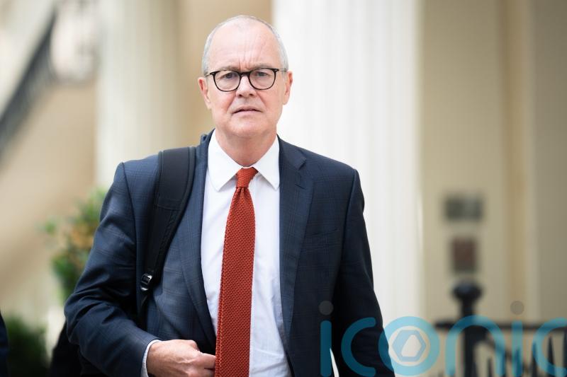 Labour energy plan backed by Sir Patrick Vallance just ‘a logo’, says Sunak