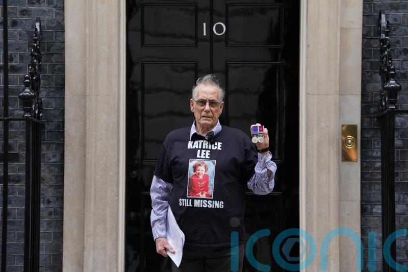 Father of toddler missing for 40 years goes to Downing Street to return medals