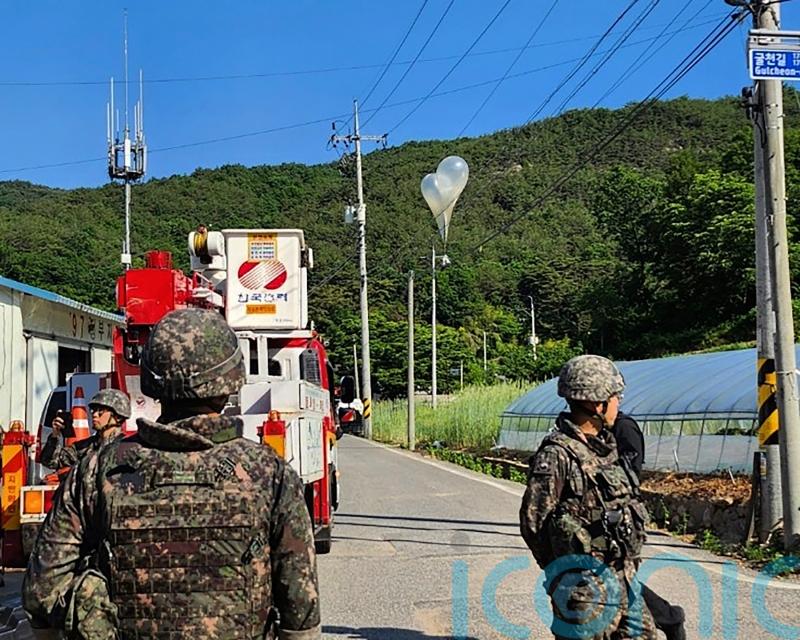 North Korea sends more balloons filled with rubbish to South Korea