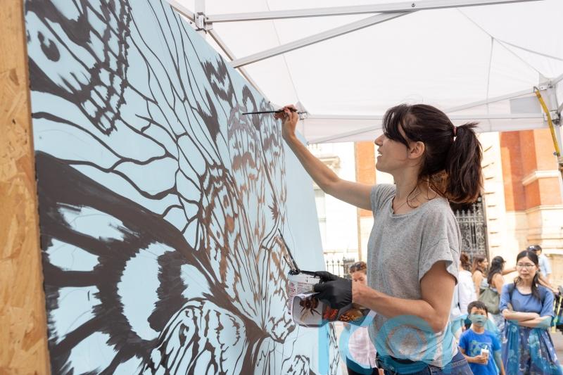 Scientists and artists create live art based on groundbreaking research