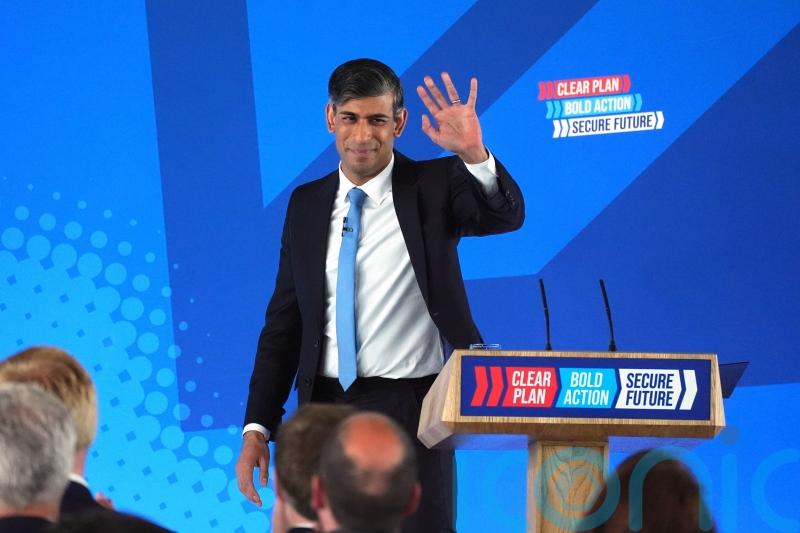 Sunak vows to slash immigration and taxes as he battles to keep place in No 10