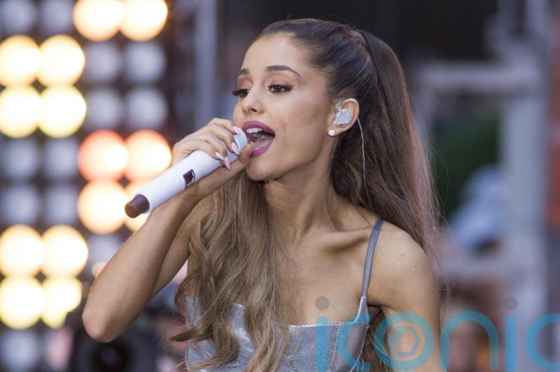 Ariana Grande: Therapy should be mandatory for child stars