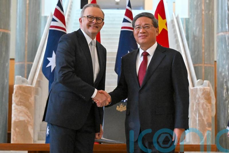 Chinese premier agrees with Australia to ‘shelve’ differences as relations thaw