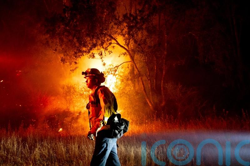California firefighters gain ground against huge wildfires