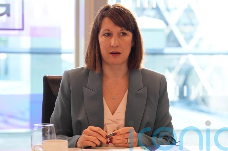 Reeves to reiterate Labour pledge to cut down energy bills
