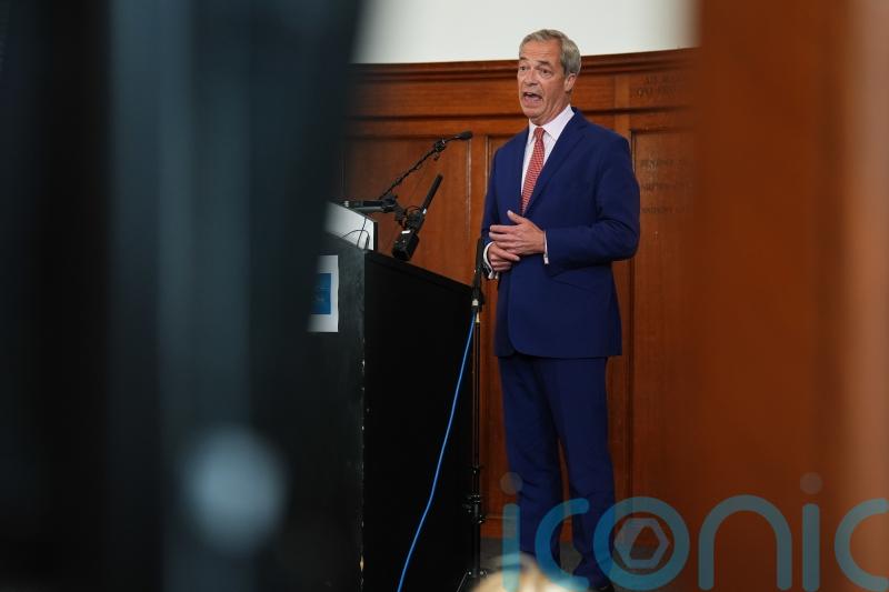 Fact check: Polling body told members to be clear what parties they prompt for