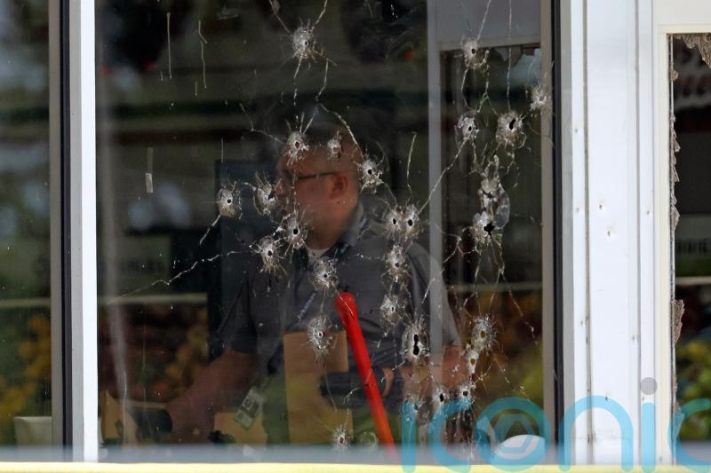 Fourth person dies after Arkansas shop shooting