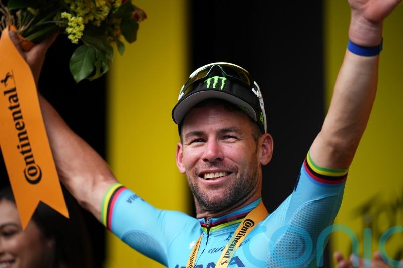 Mark Cavendish claims record-breaking 35th Tour de France stage win