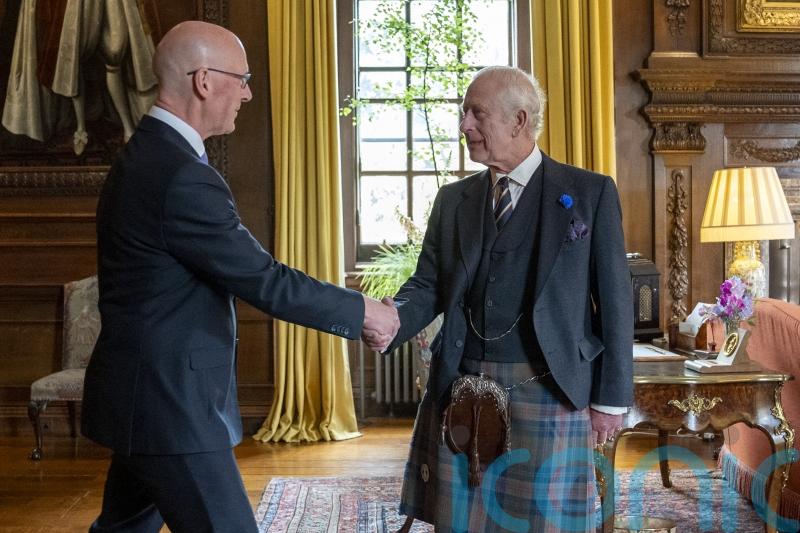 King pictured with Scotland’s First Minister at Holyroodhouse on eve of election