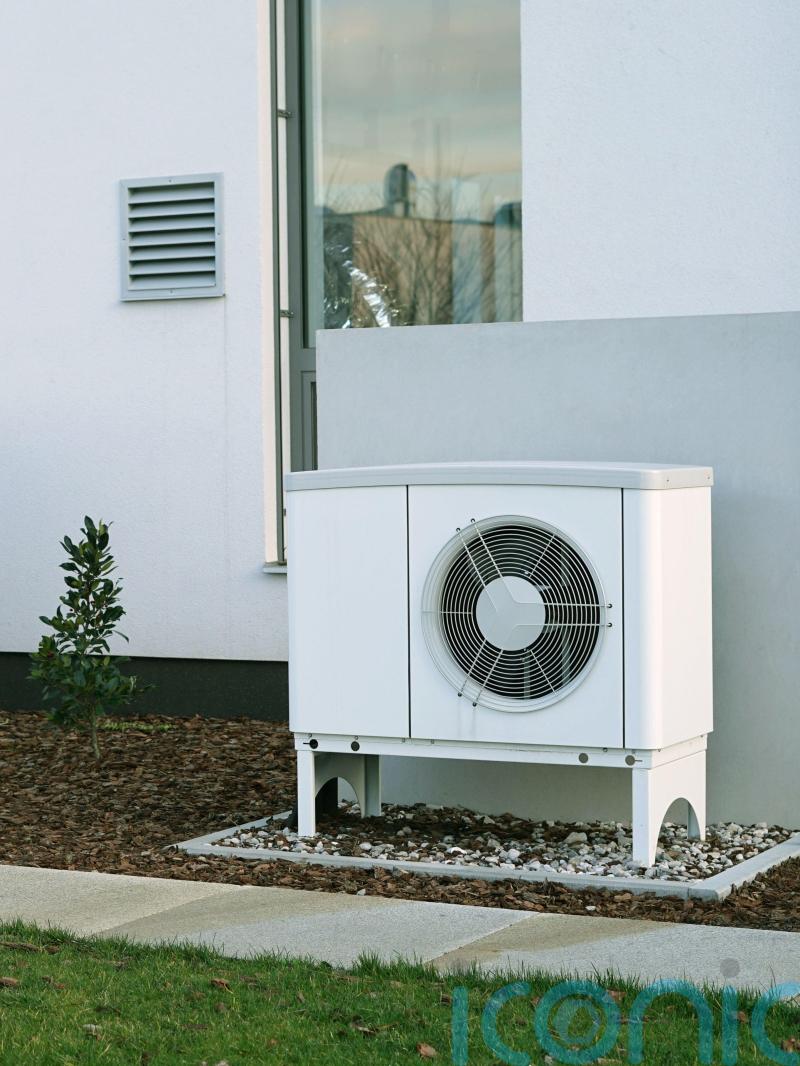 Analysis: 3m homes must install clean heating such as heat pumps this Parliament