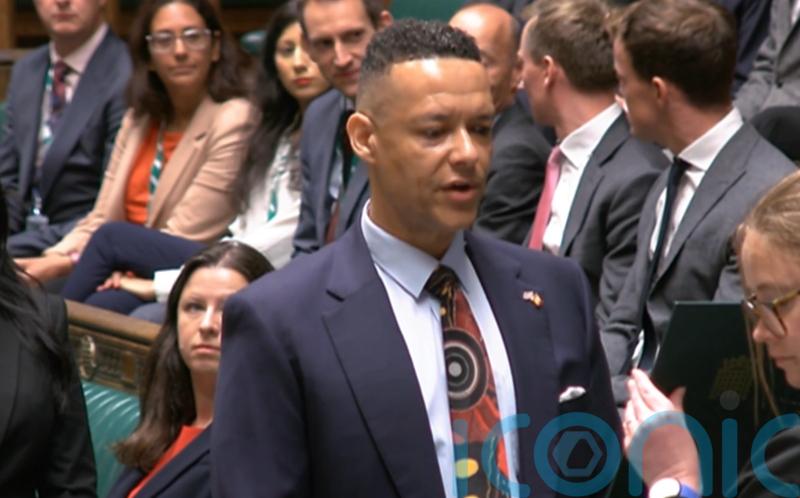 MP required to reswear allegiance to King amid fears of legal action