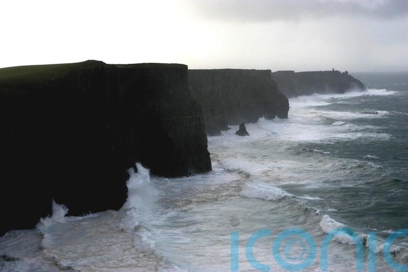 Search for boy at Cliffs of Moher paused due to weather