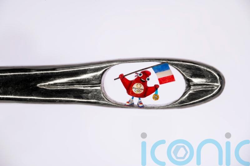 Renowned micro-sculptor unveils world’s smallest Olympic mascot for Paris 2024