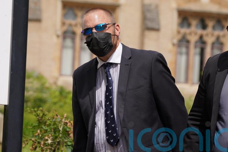 Met Police officer admits stealing money from dead man