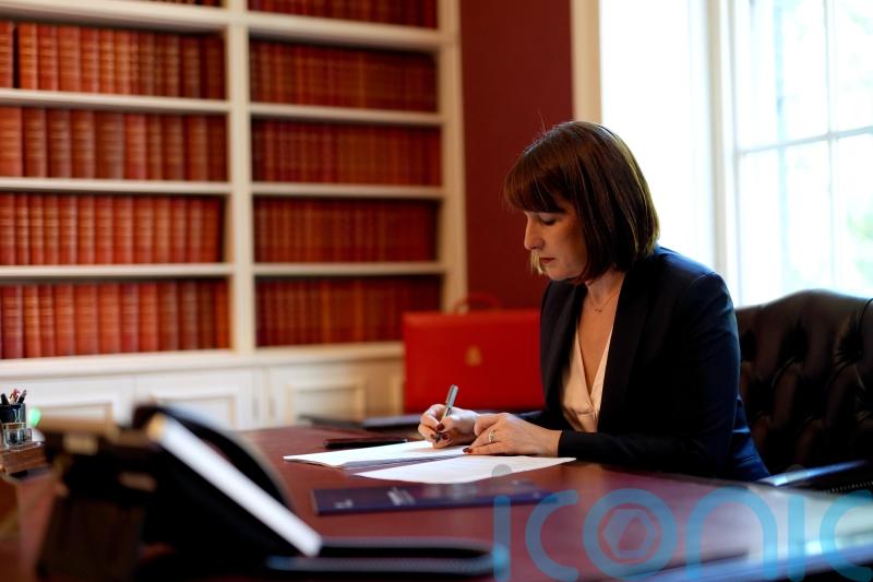Reeves sets out plan to deal with £22bn hole in public finances