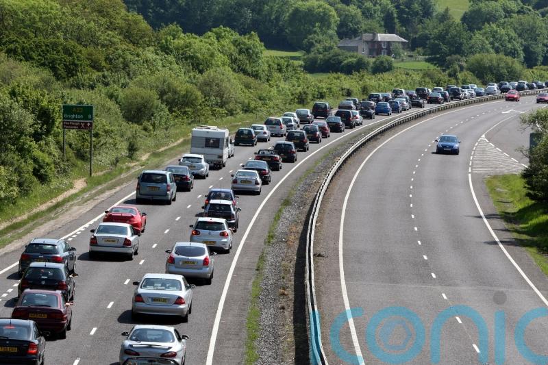 How to stay safe when driving in hot weather