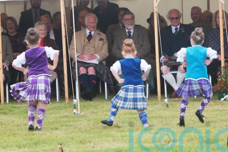 Young dancers entertain King at Highland Games