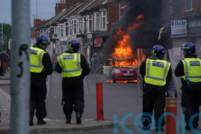 Name and shame rioters, Prime Minister says amid bid to crack down on disorder