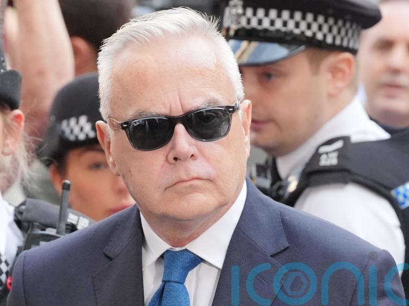 Huw Edwards stripped of membership of prestigious Welsh arts association