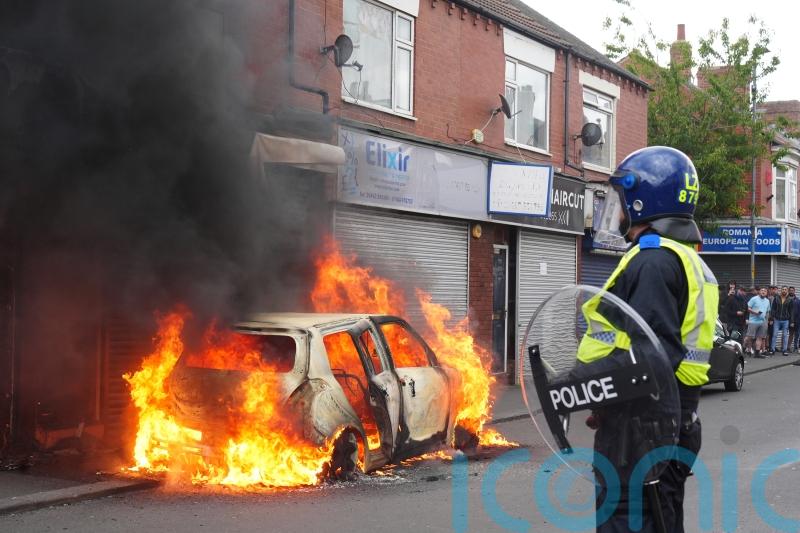 Swinney and unions release joint statement to condemn ‘inexcusable’ rioting