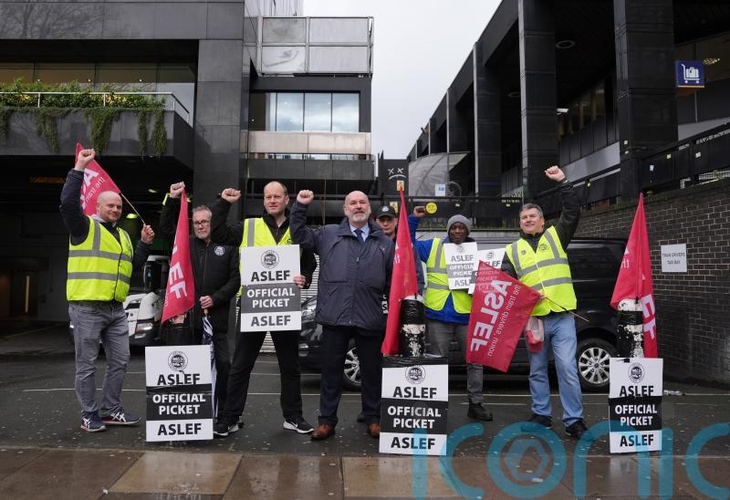 Train drivers to vote on pay offer aimed at ending long-running dispute