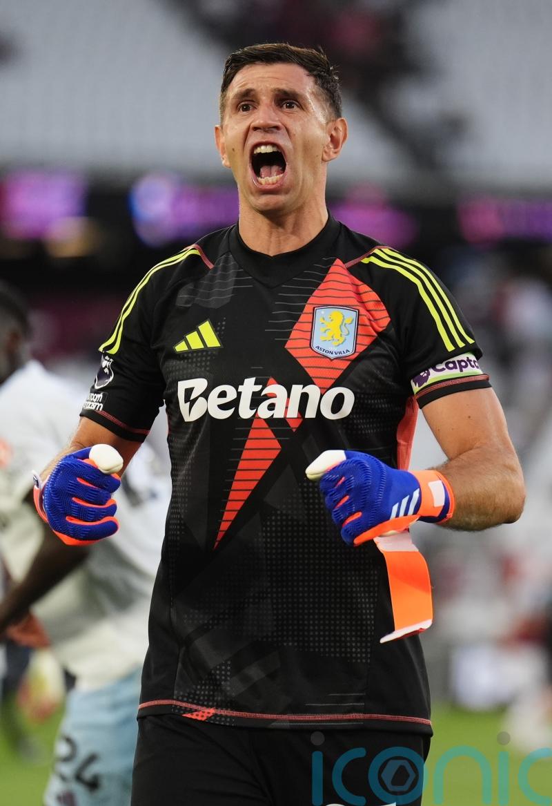 Emiliano Martinez signs new long-term Aston Villa deal