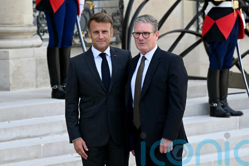 Starmer continues push for closer EU ties in meeting with Macron