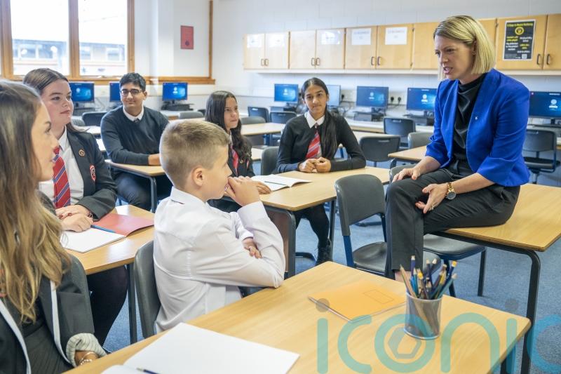 Gilruth ‘not against’ ordering research on impact of Covid lockdowns on schools