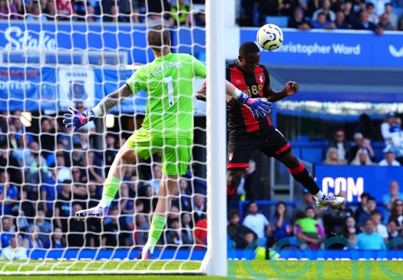 Bournemouth produce stunning late turnaround as Everton collapse at home