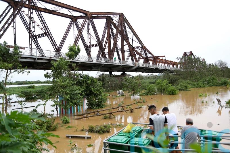 Death toll from Vietnam storm rises to 87, with 70 people missing