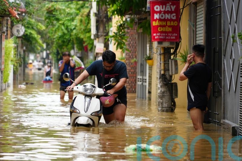 Death toll in Vietnam close to 200 after typhoon