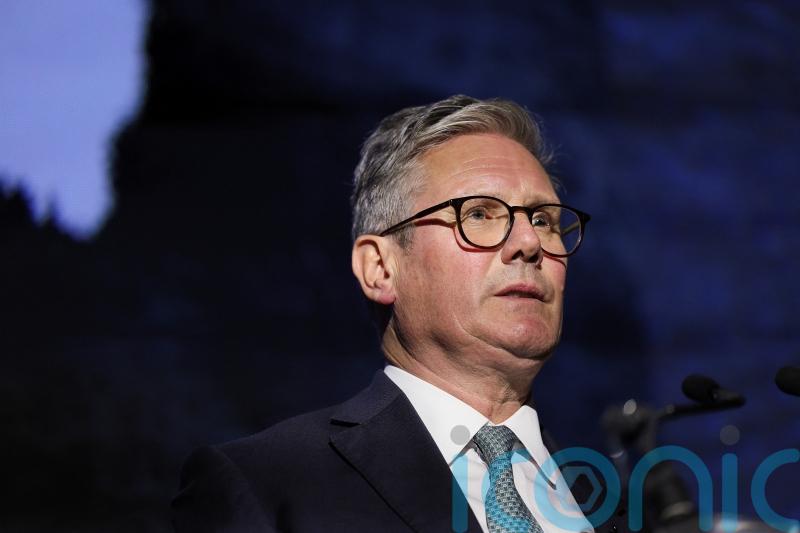 Keir Starmer pledges to make Holocaust lessons mandatory for all children