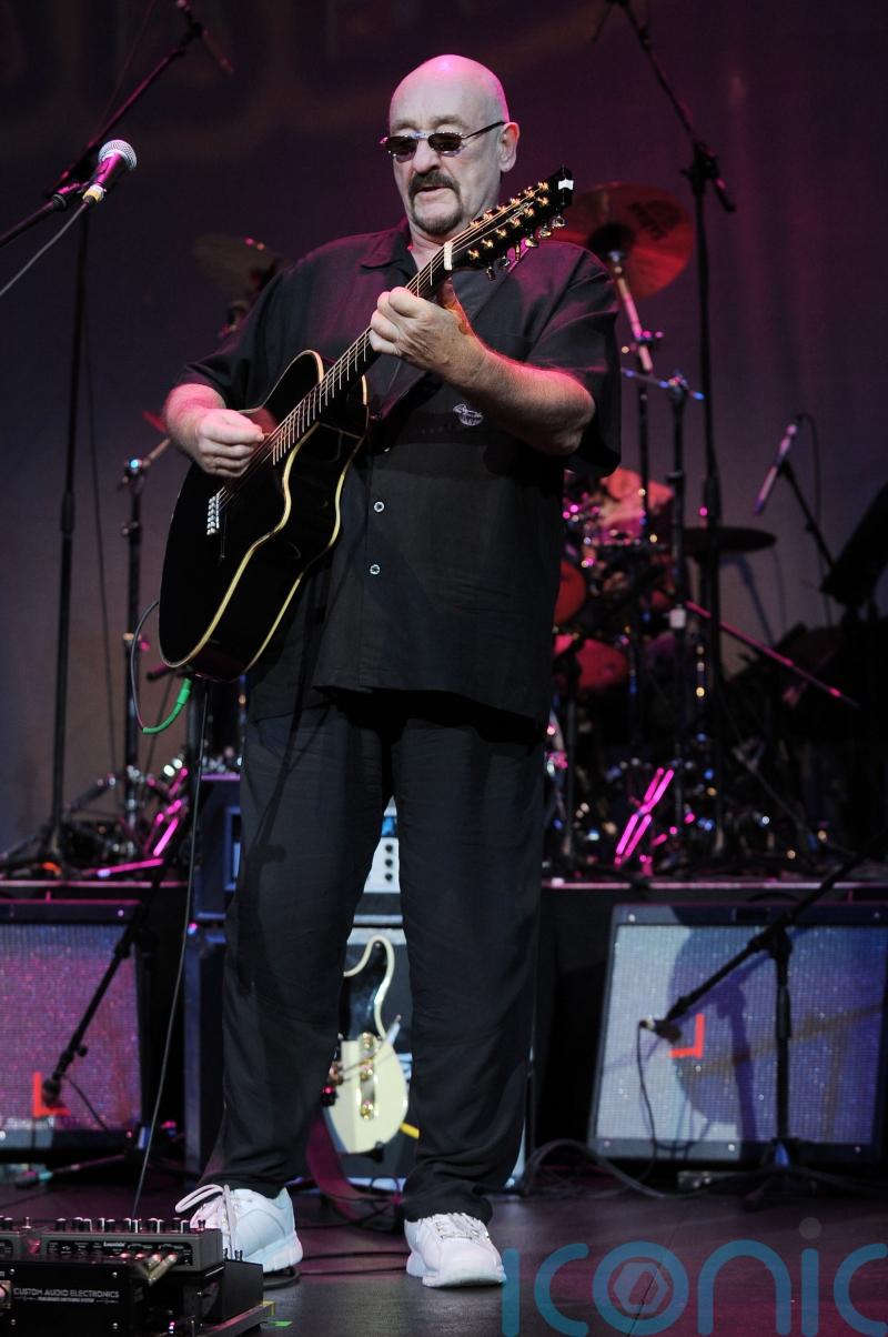 Dave Mason cancels tour after &lsquo;serious heart condition detected&rsquo;