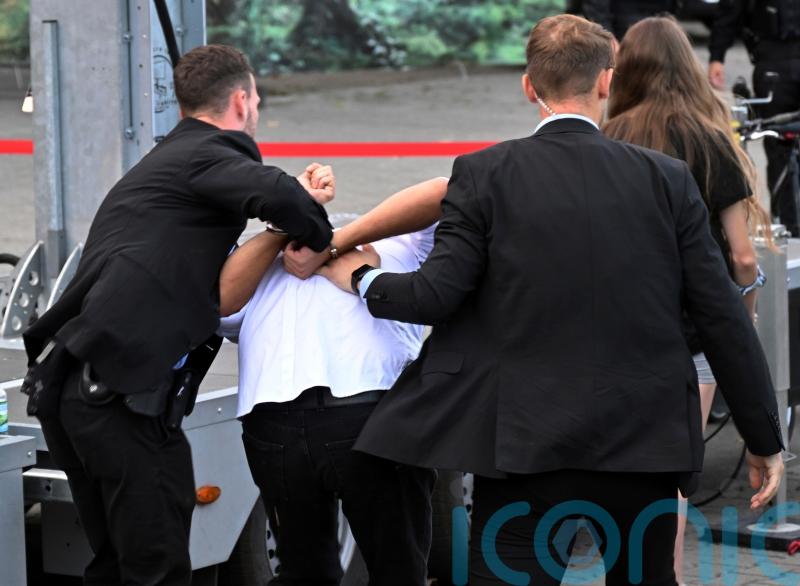 German police to increase protection for leading politicians